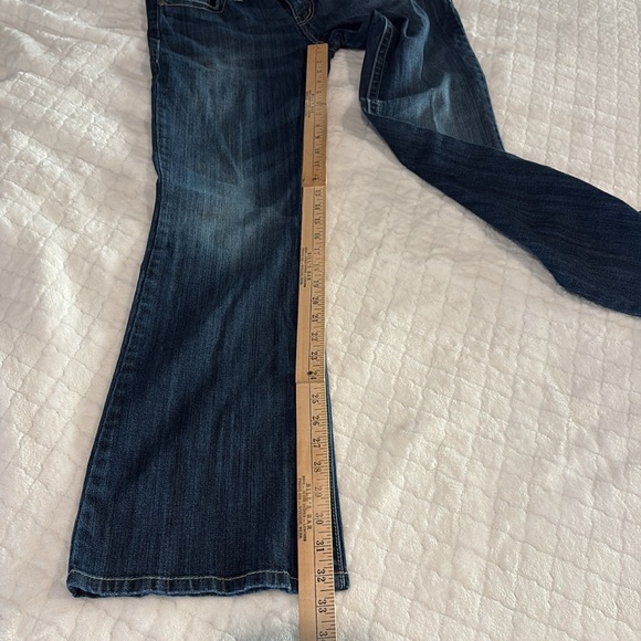 Women's Blue Jeans - Picture 10 of 10